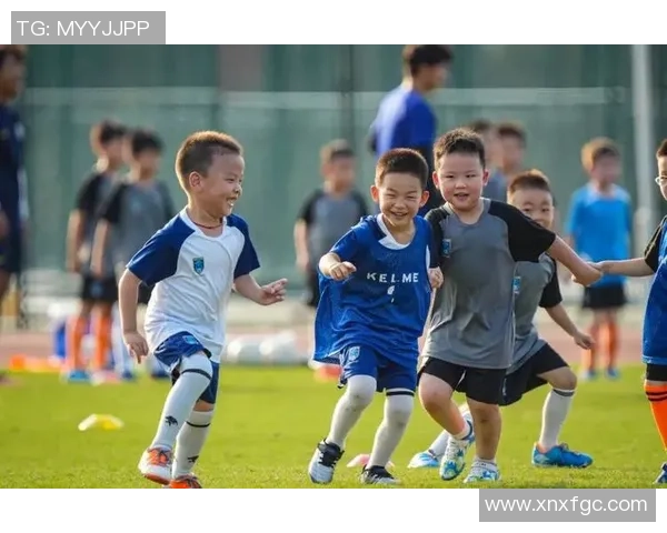科来足球引领新潮流助力青少年成长与发展探索未来足球新方向